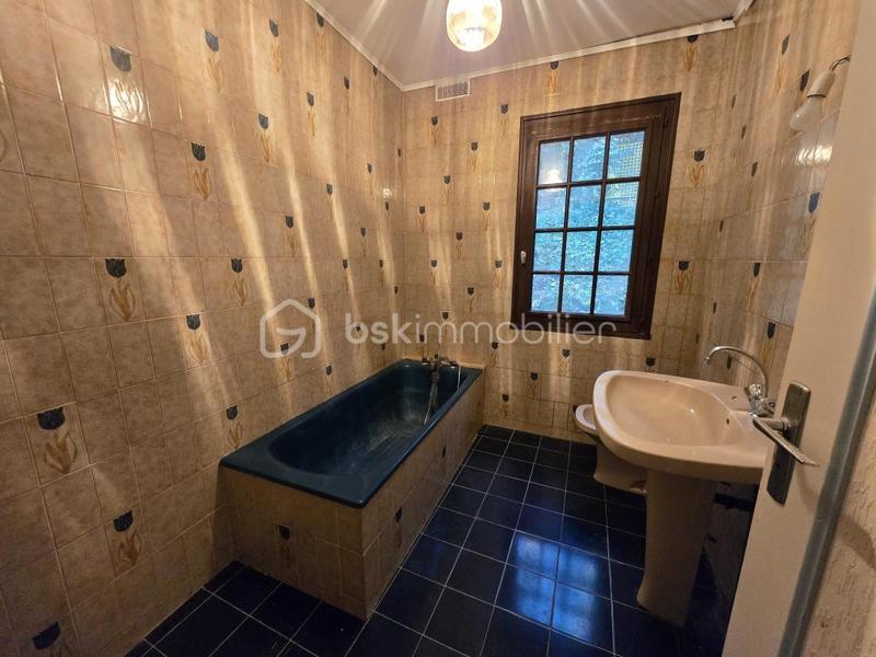 Pavillon - 261 m² - 10 pièces