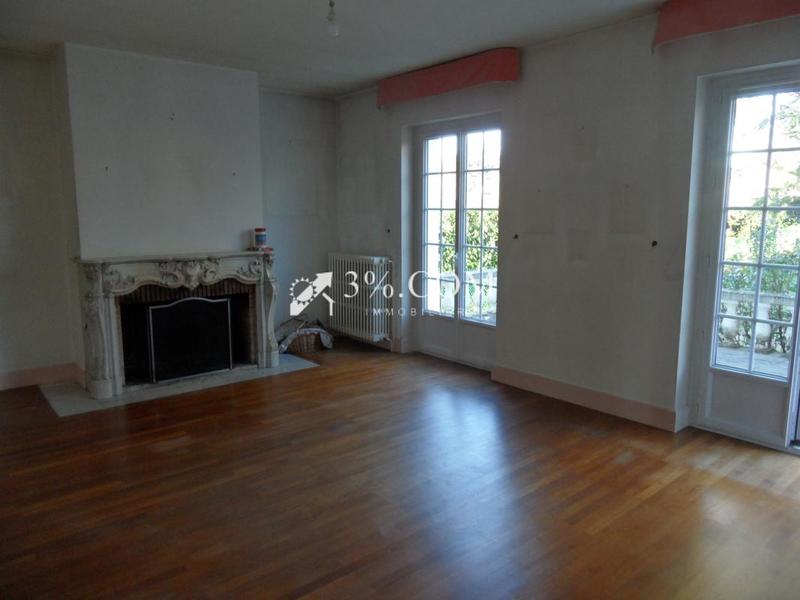 Propriété - 237 m² - 8 pièces