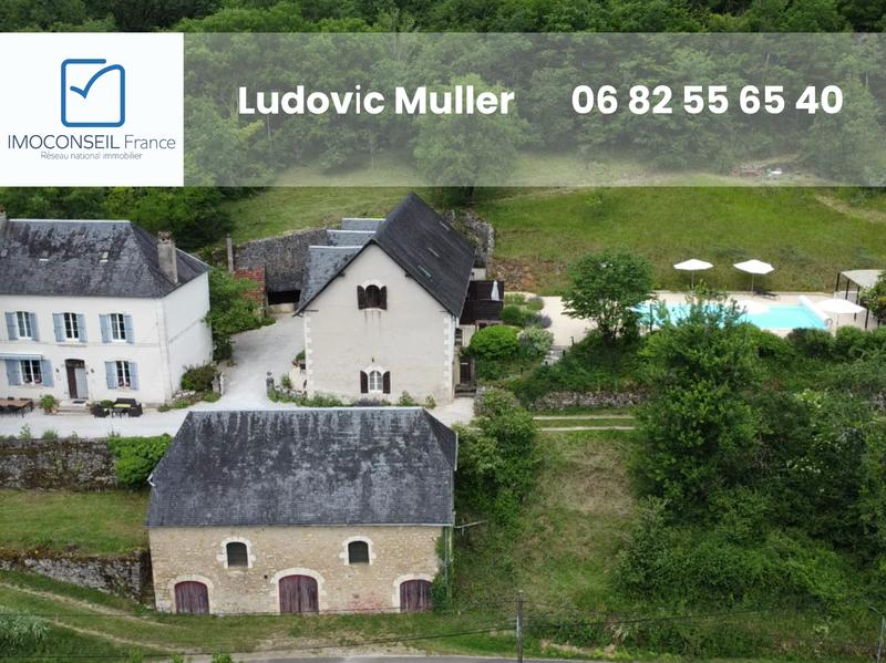 Propriété - 537 m² - 18 pièces