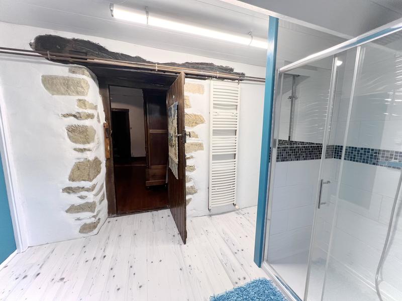 Maison de village - 250 m² - 9 pièces