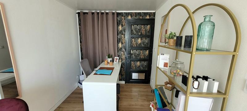 Maison - 99 m² - 5 pièces