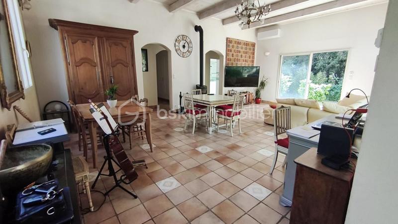 Propriété - 146 m² - 7 pièces