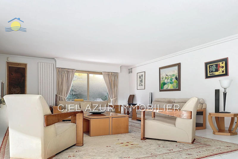 Appartement - 150 m² - 5 pièces