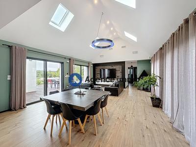 Villa - 170 m² - 6 pièces