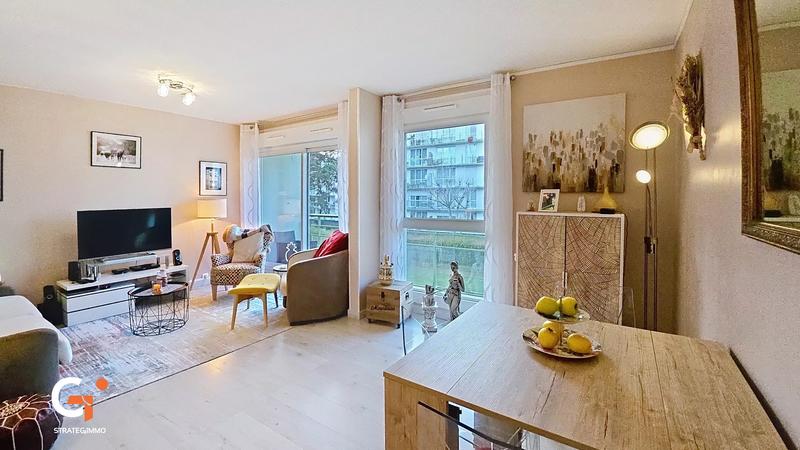 Appartement - 87 m² - 5 pièces