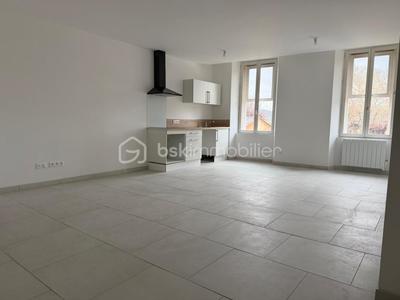 Appartement - 80 m² - 4 pièces
