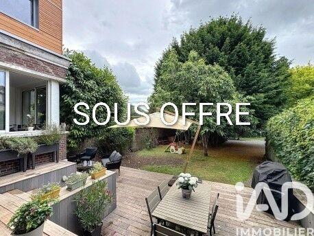 Maison de ville - 234 m² - 8 pièces