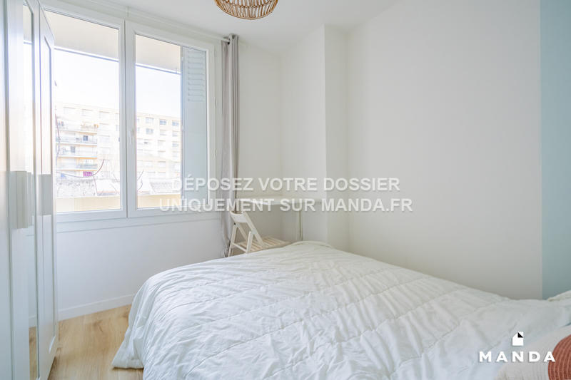 Chambre - 11 m² - 4 pièces