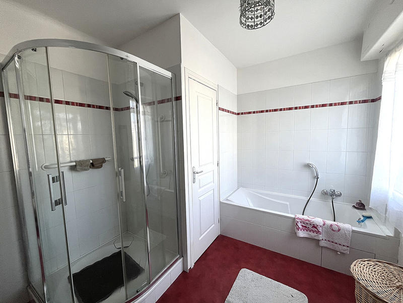 Maison - 132 m² - 6 pièces