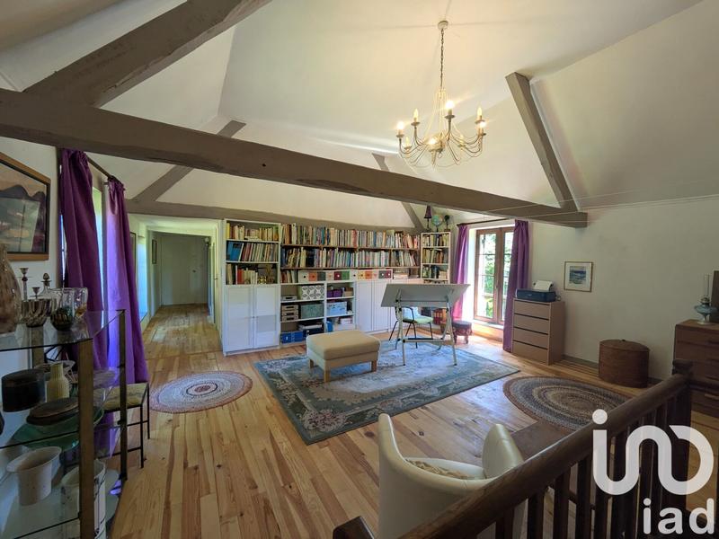 Maison - 217 m² - 7 pièces