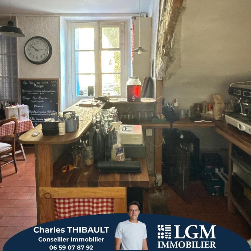 Appartement - 100 m² - 2 pièces