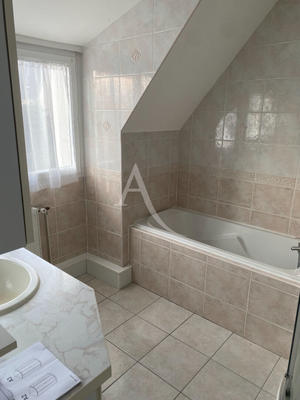 Maison - 92 m² - 4 pièces