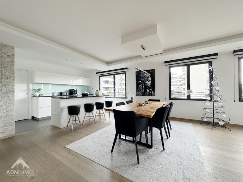 Appartement - 163 m² - 5 pièces