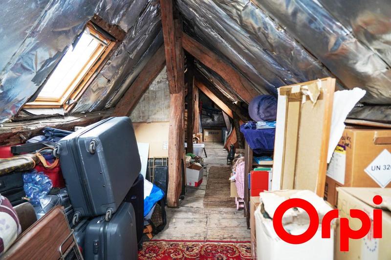 Maison - 275 m² - 7 pièces