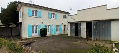 Maison de ville - 140 m² - 6 pièces