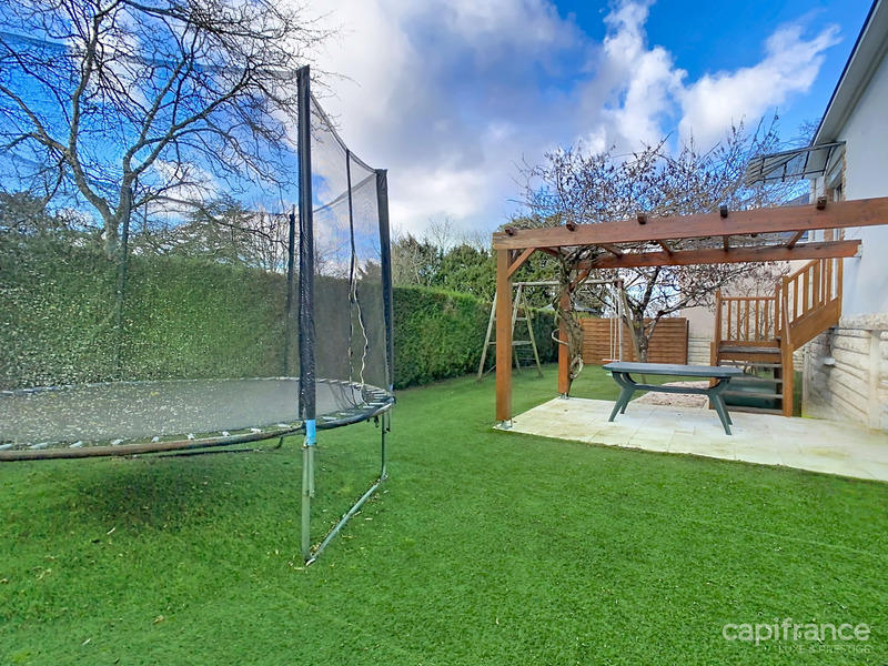 Maison - 96 m² - 5 pièces