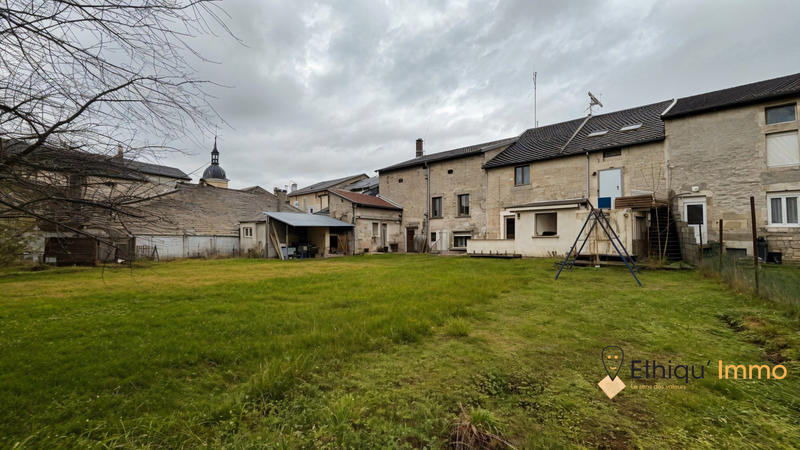 Maison - 500 m² - 6 pièces