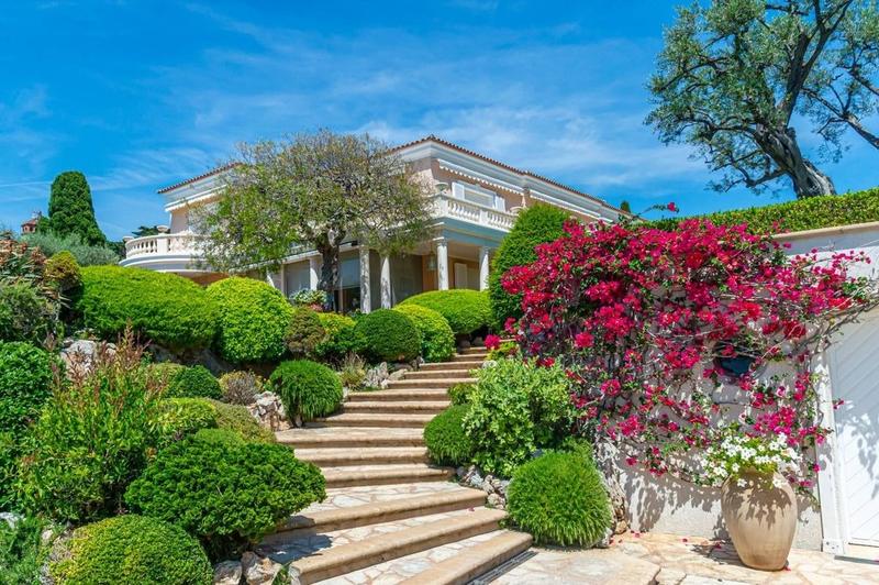 Villa - 600 m² - 8 pièces