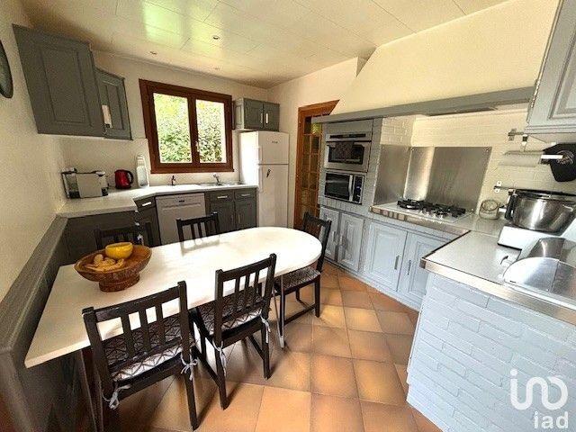 Maison - 143 m² - 6 pièces