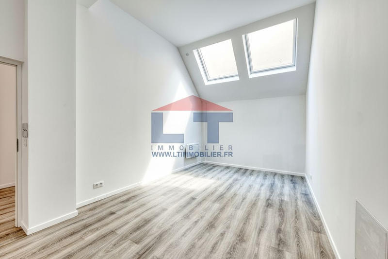 Loft - 158 m² - 3 pièces