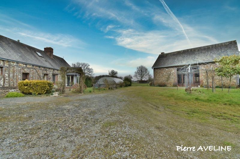 Maison - 200 m² - 7 pièces