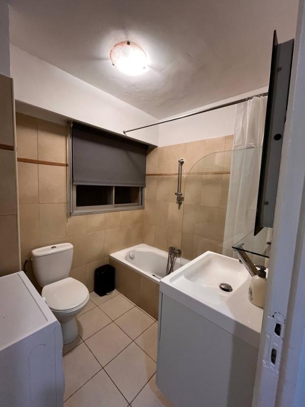 Studio - 25 m² - 1 pièce