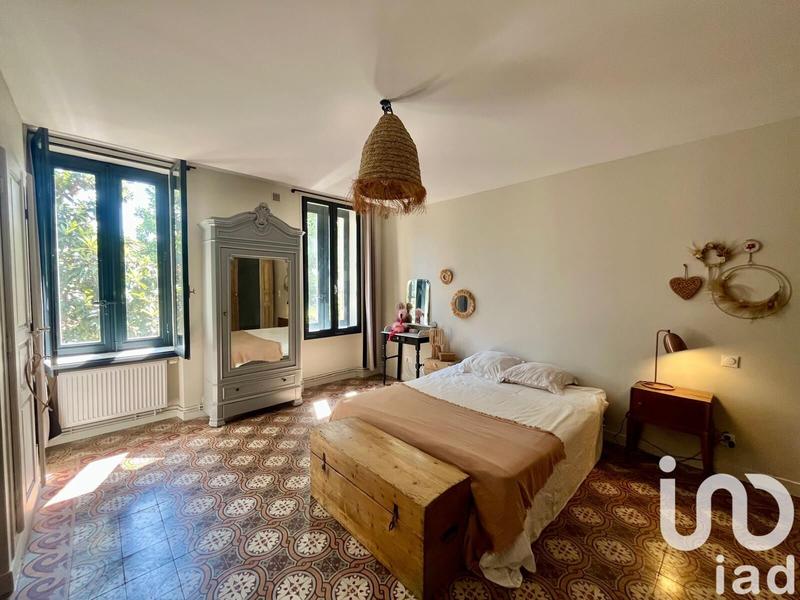 Maison - 212 m² - 7 pièces