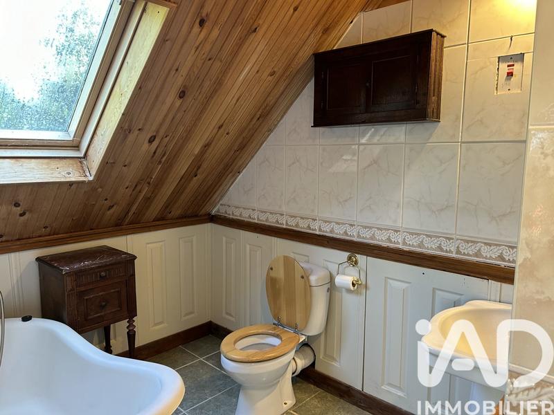 Maison - 290 m² - 8 pièces