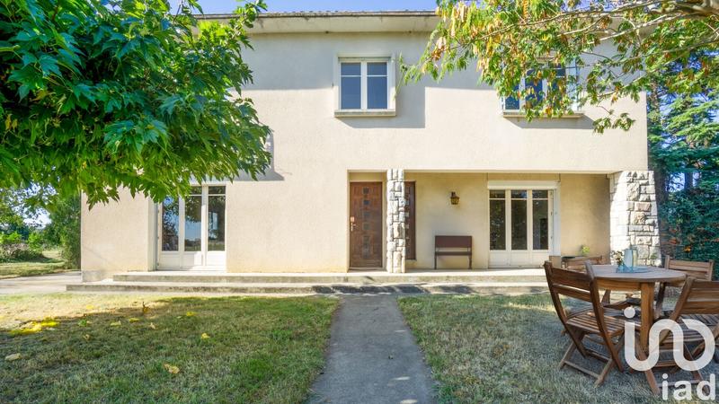 Maison - 260 m² - 9 pièces