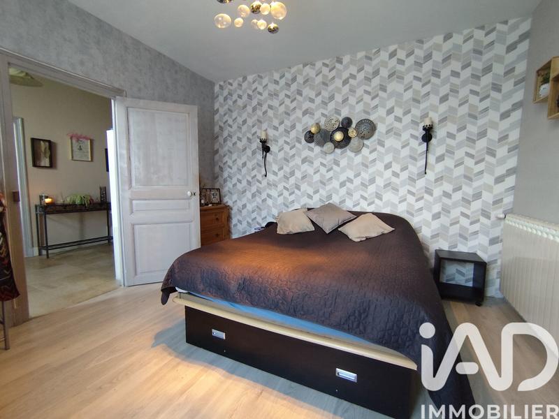 Maison - 284 m² - 12 pièces