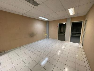 Bureau - 242 m²