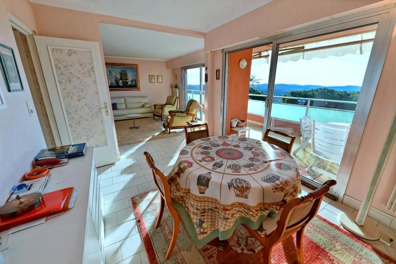 Appartement - 98 m² - 3 pièces