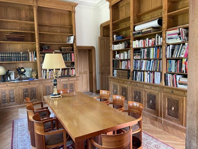 Manoir - 1 400 m² - 30 pièces