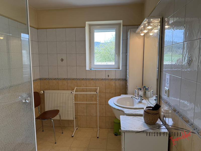 Maison - 182 m² - 7 pièces