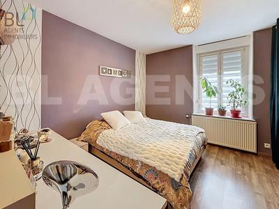 Maison - 92 m² - 7 pièces