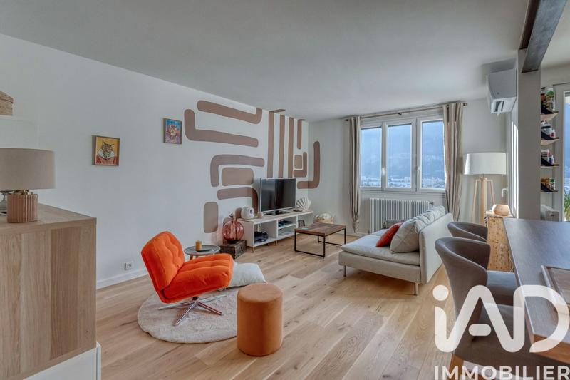 Appartement - 84 m² - 4 pièces