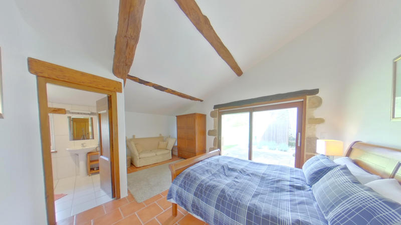 Maison - 246 m² - 9 pièces