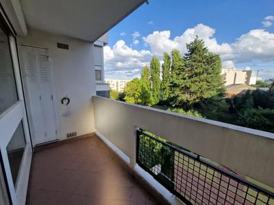 Appartement - 76 m² - 4 pièces