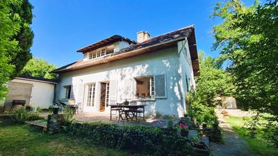 Maison - 180 m² - 6 pièces