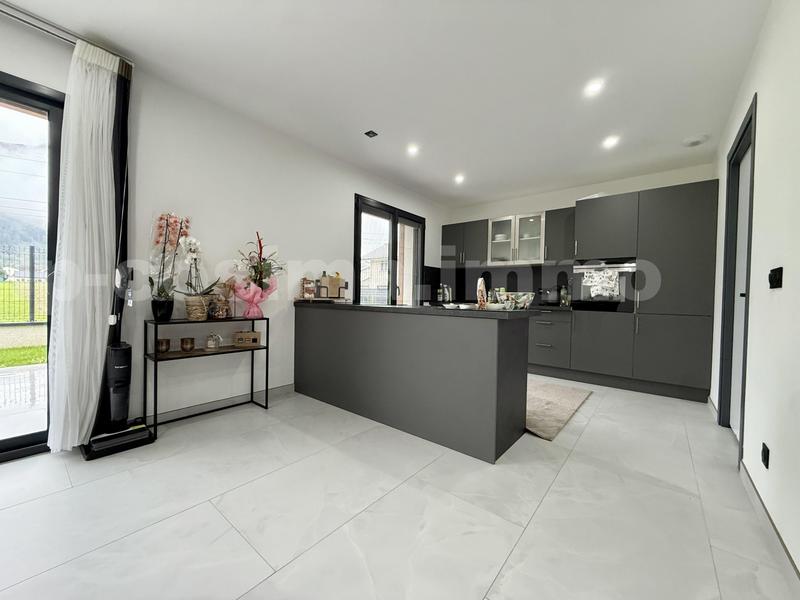 Villa - 95 m² - 5 pièces