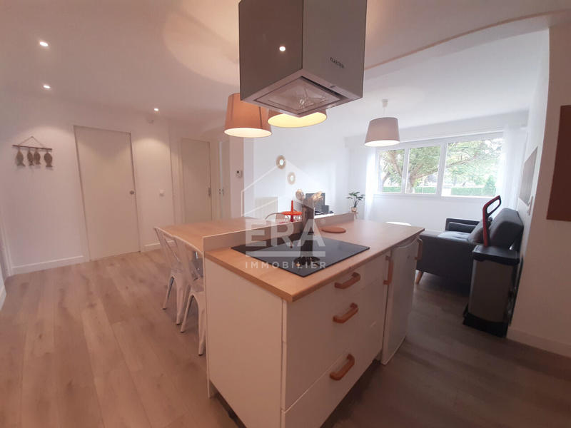 Appartement - 85 m² - 5 pièces