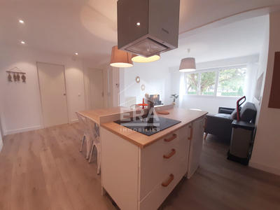 Appartement - 85 m² - 5 pièces