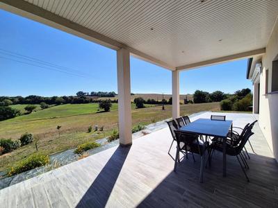 Villa - 105 m² - 4 pièces