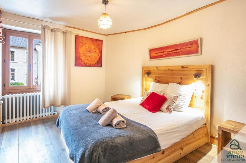 Maison chambre d'hôtes - 384 m² - 13 pièces