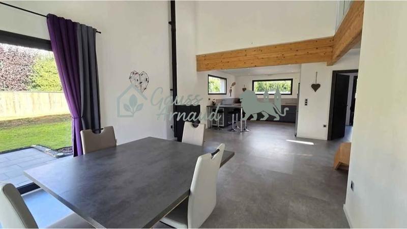 Maison contemporaine - 150 m² - 6 pièces
