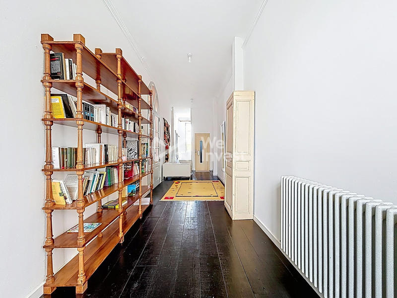 Maison - 484 m² - 16 pièces