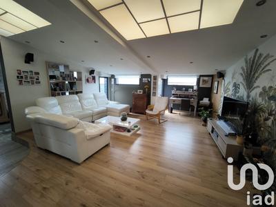 Maison - 215 m² - 8 pièces