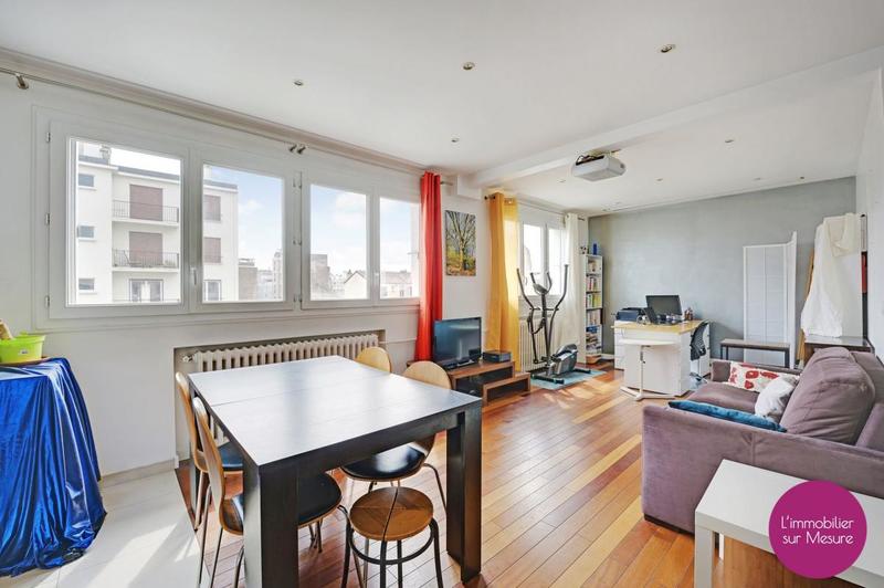 Penthouse - 77 m² - 4 pièces