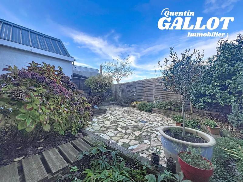 Maison - 183 m² - 6 pièces