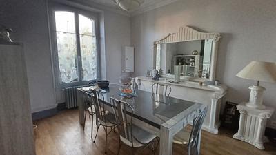 Maison - 164 m² - 8 pièces